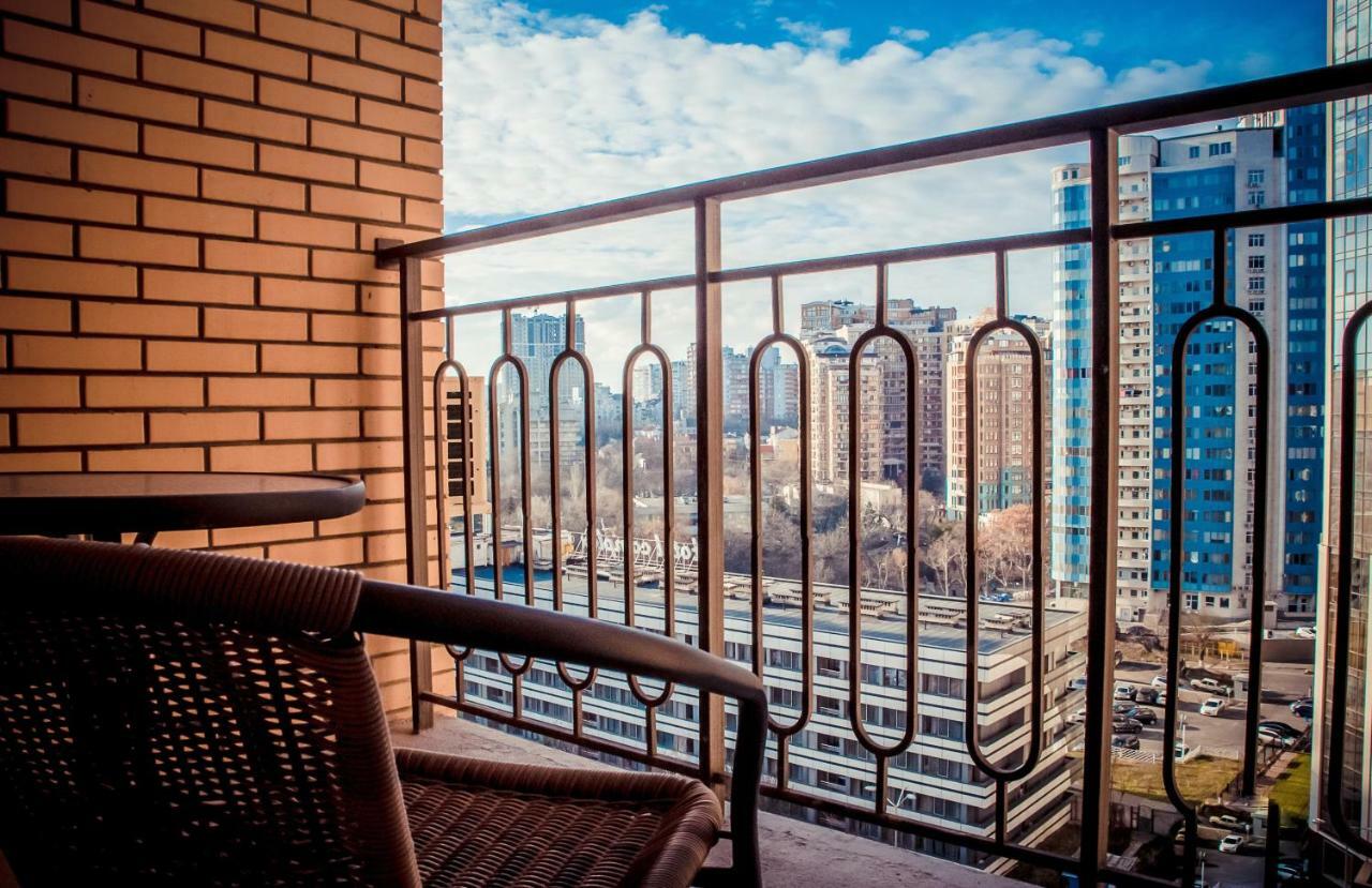 Apartment In Arсadia 2 Bedrooms Odessa Exterior foto