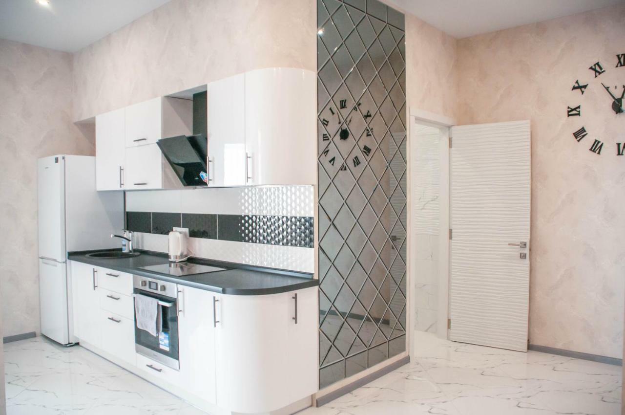 Apartment In Arсadia 2 Bedrooms Odessa Exterior foto