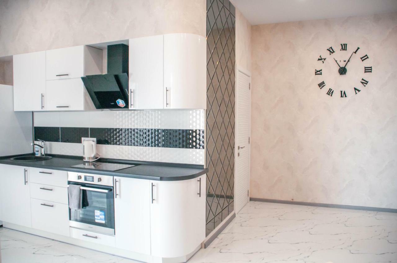 Apartment In Arсadia 2 Bedrooms Odessa Exterior foto
